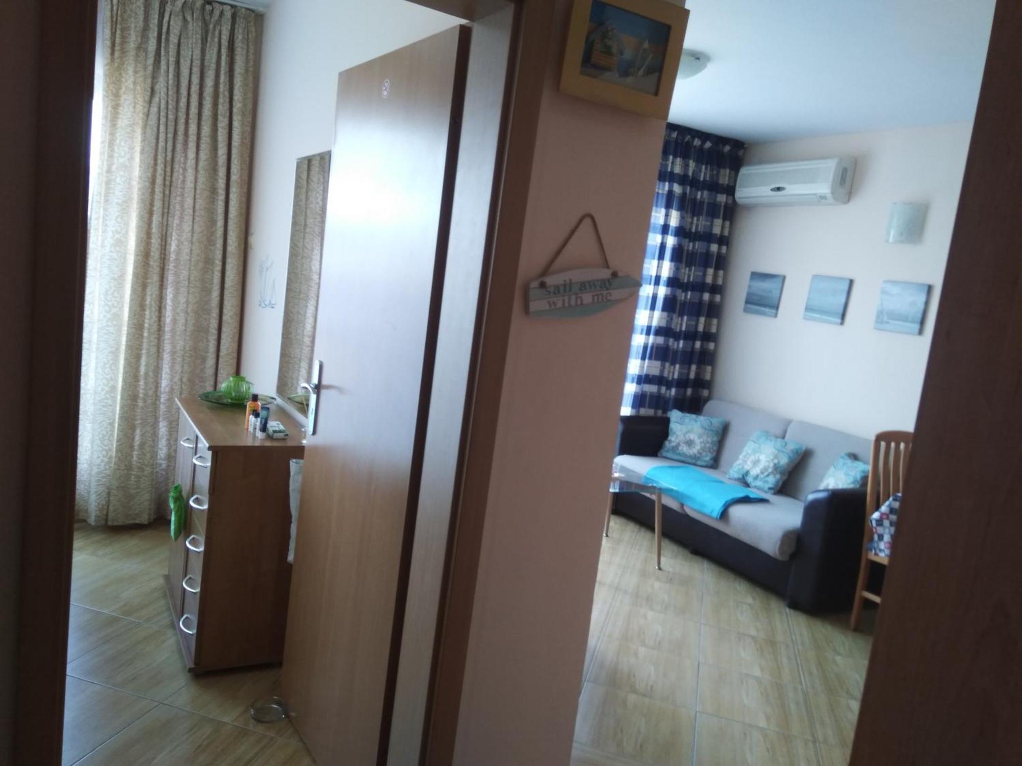 Golden Dreams Apartment Pantai Sunny Bilik gambar