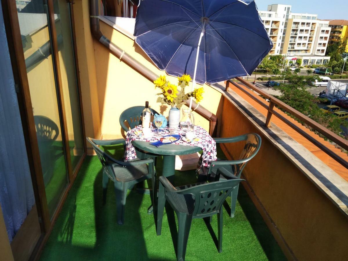 Golden Dreams Apartment Pantai Sunny Luaran gambar
